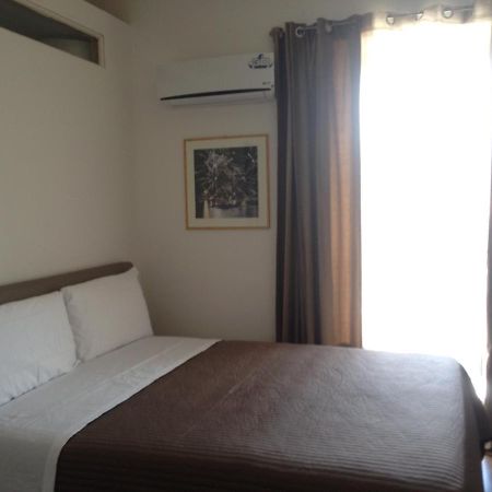 B&B Young Katanya Dış mekan fotoğraf