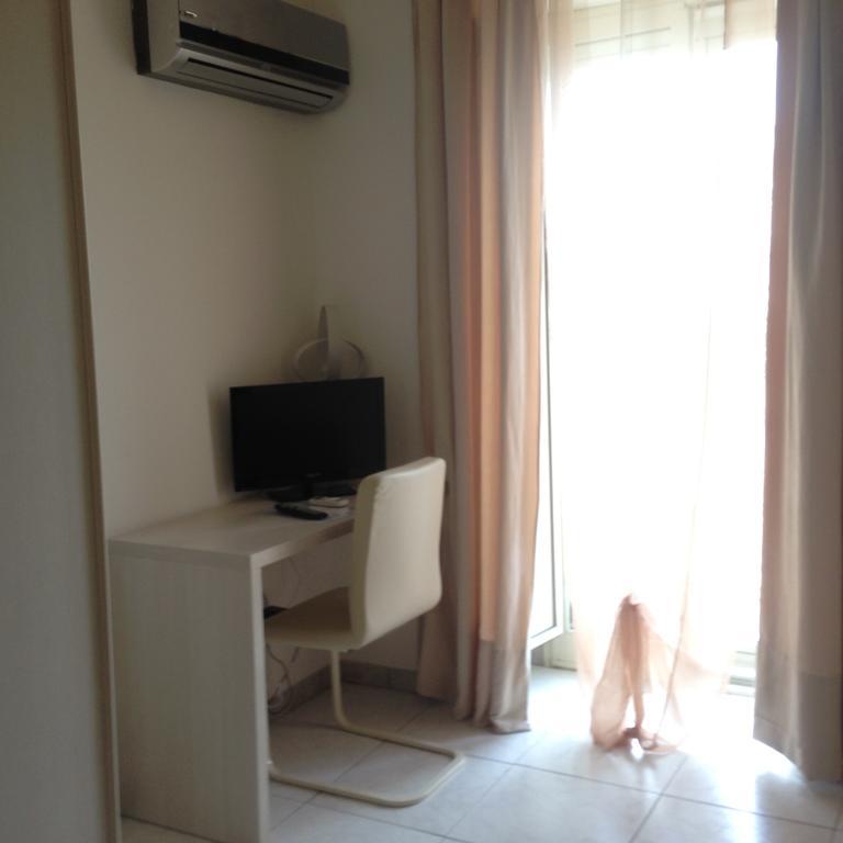B&B Young Katanya Dış mekan fotoğraf