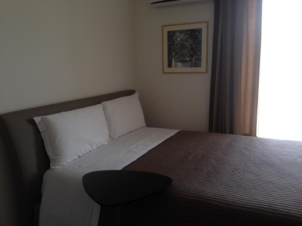B&B Young Katanya Dış mekan fotoğraf