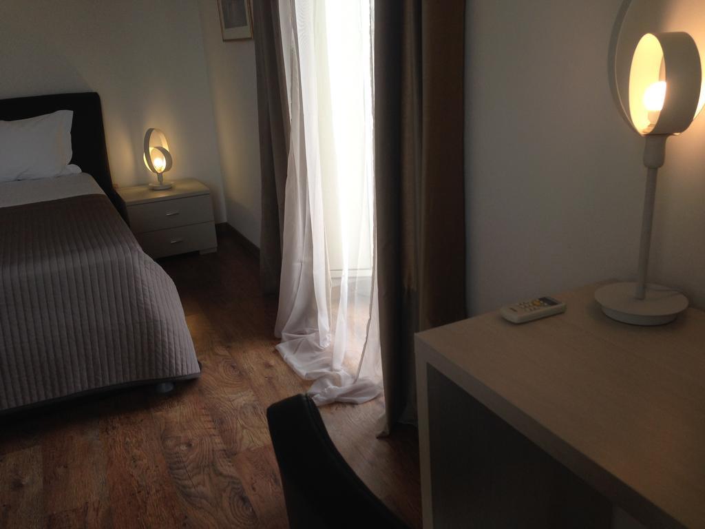B&B Young Katanya Dış mekan fotoğraf